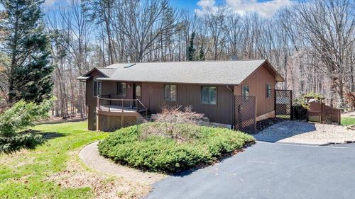 103 Twin Cove Trl, Moneta, VA, 24121-3729 | Card Image
