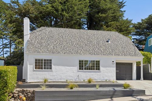 727 Lockhaven Dr, Pacifica, CA, 94044-2111 | Card Image