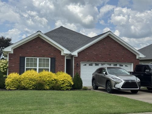 500 Bridle Way, Hopkinsville, KY, 42240-7907 | Card Image