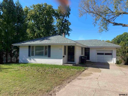 1006 N 76th St, Omaha, NE, 68114-3163 | Card Image