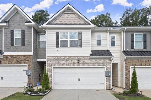 174 Hampton Cir, McDonough, GA, 30253-1100 | Card Image