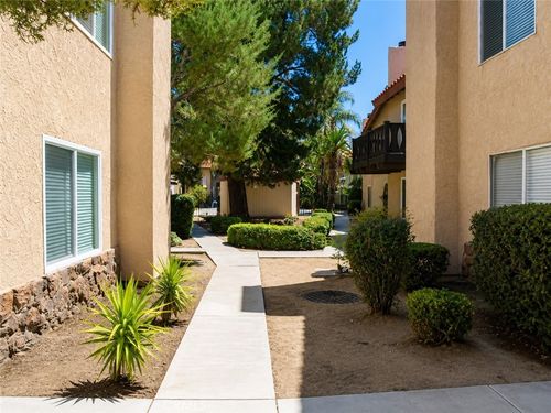 157 Tiger Ln, San Jacinto, CA, 92583-2624 | Card Image