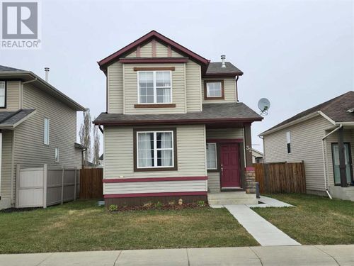 32 Johns St, Red Deer, AB, T4P4C8 | Card Image