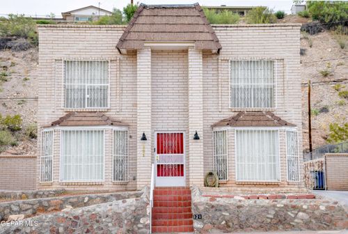 121 Fountain Road, El Paso, TX, 79912 | Card Image