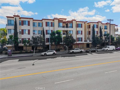 303-6938 Laurel Canyon Blvd, North Hollywood, CA, 91605-6852 | Card Image