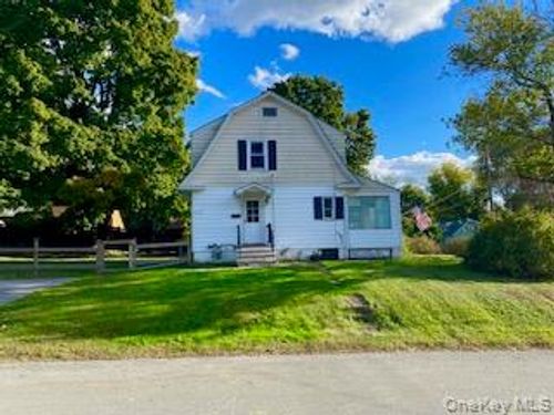 135 S Street Ext, Warwick, NY, 10990-1816 | Card Image