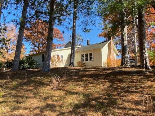 44 Pleasant View Road, Bradford, NH, 03221 | Card Image