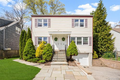 150-152-150 Adelphi Ave, Harrison, NY, 10528-2941 | Card Image