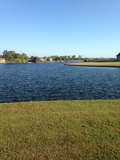 201 Azores Dr, Slidell, LA, 70458-8841 | Card Image