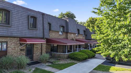 d6-625 Country Club Dr, Newark, OH, 43055-1642 | Card Image