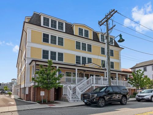 305-3 Water St, Mystic, CT, 06355-2507 | Card Image