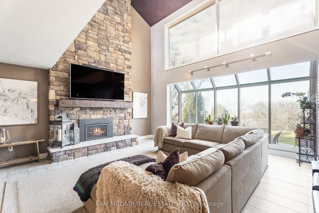 13 Connor Crt, House other with 6 bedrooms, 4 bathrooms and 10 parking in Stoney Creek ON | Image 10