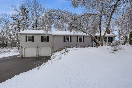 52 Montclair Dr, North Attleboro, MA, 02760-4380 | Card Image