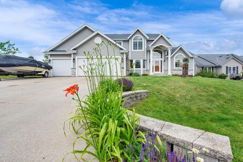 9505 N Michael Court, Milwaukee, WI, 53224 | Card Image