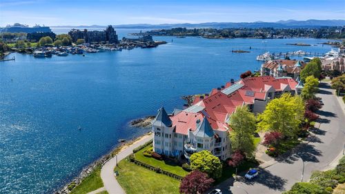 305-55 Songhees Rd, Victoria, BC, V9A6T3 | Card Image
