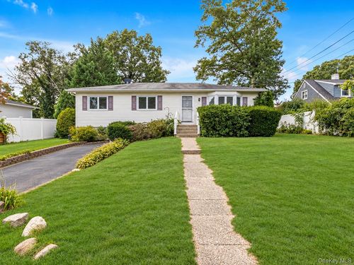 270 Browns Rd, Nesconset, NY, 11767-1540 | Card Image