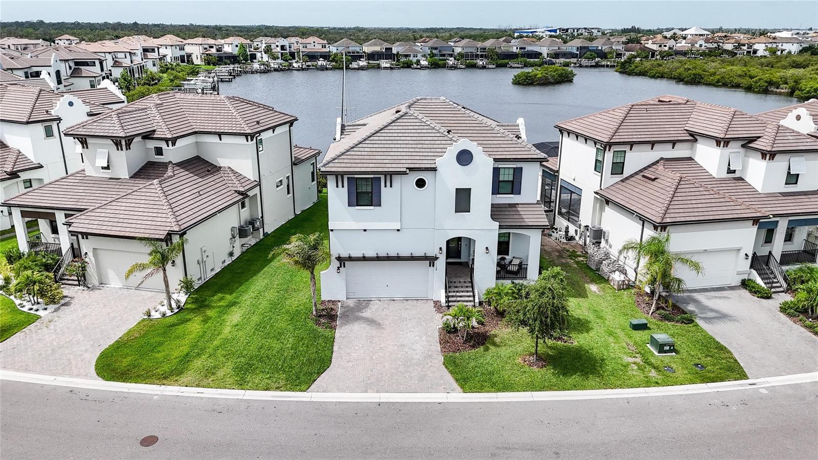 Residential in RUSKIN 5