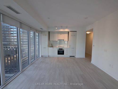909-634 Church St, Toronto, ON, M4Y0G9 | Card Image