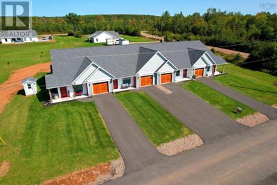 4 Livia Meadows Crt, Home with 2 bedrooms, 2 bathrooms and null parking in Debert NS | Image 1