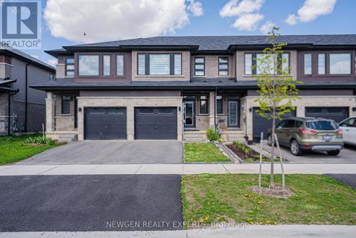 24 Bellhouse Ave, Brantford, ON, N3T0T7 | Card Image