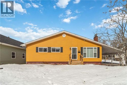 386 Avant Garde St, Dieppe, NB, E1A5E7 | Card Image
