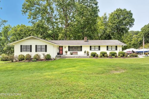 1017 Sanders Rd, Knoxville, TN, 37923-2096 | Card Image