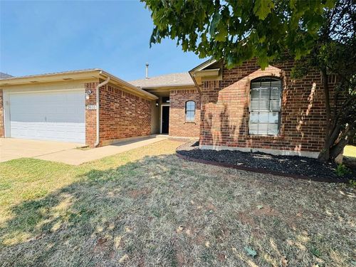 2605 Nw 162nd St, Edmond, OK, 73013-1238 | Card Image