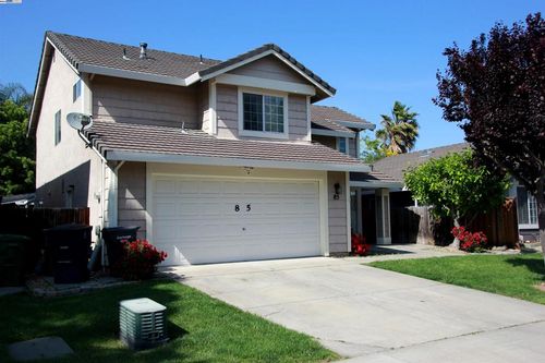 85 Phillips Ct, Tracy, CA, 95376-1324 | Card Image
