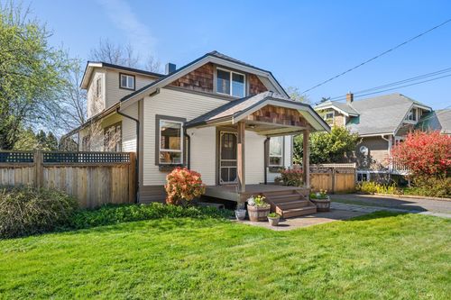 5695 Riverside St, Abbotsford, BC, V4X1T4 | Card Image