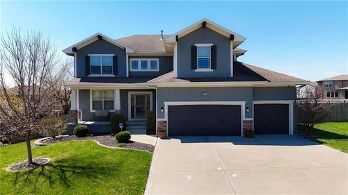 1413 Sw Whistle Dr, Lee's Summit, MO, 64082-4955 | Card Image