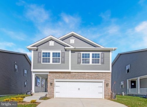 5724 Howard Dr, Glen Burnie, MD, 21061-2033 | Card Image