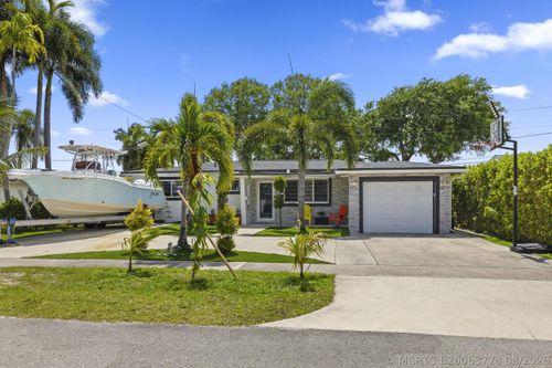 3230 Roosevelt St, Hollywood, FL, 33021-5043 | Card Image