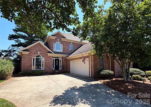 17120 Players Ridge Dr, Cornelius, NC, 28031-7647 | Card Image