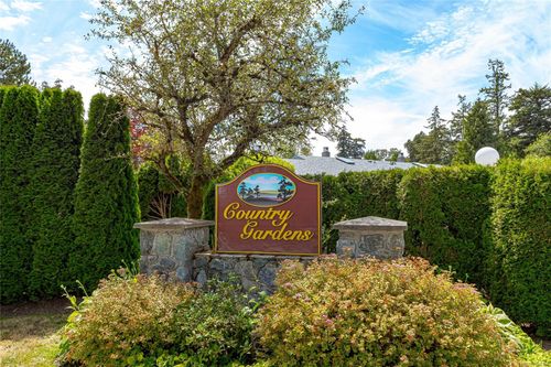2-4140 Interurban Rd, Saanich, BC, V8Z6W7 | Card Image