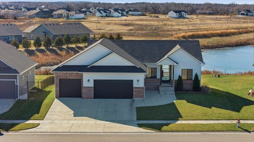 5723 N Edwards St, Wichita, KS, 67204-5383 | Card Image