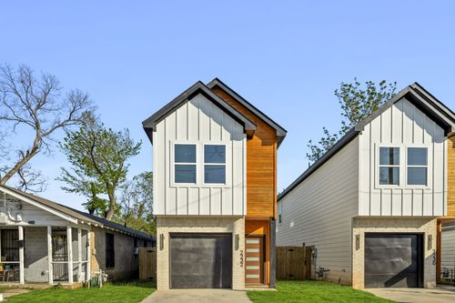 2230 Hooper St, Dallas, TX, 75215-4939 | Card Image