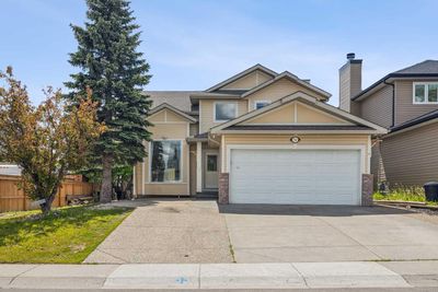 74 Tipping Close Se, House detached with 4 bedrooms, 3 bathrooms and 9 parking in Airdrie AB | Image 1