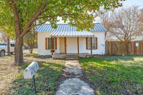 1000 N Clinton St, Stephenville, TX, 76401-2904 | Card Image