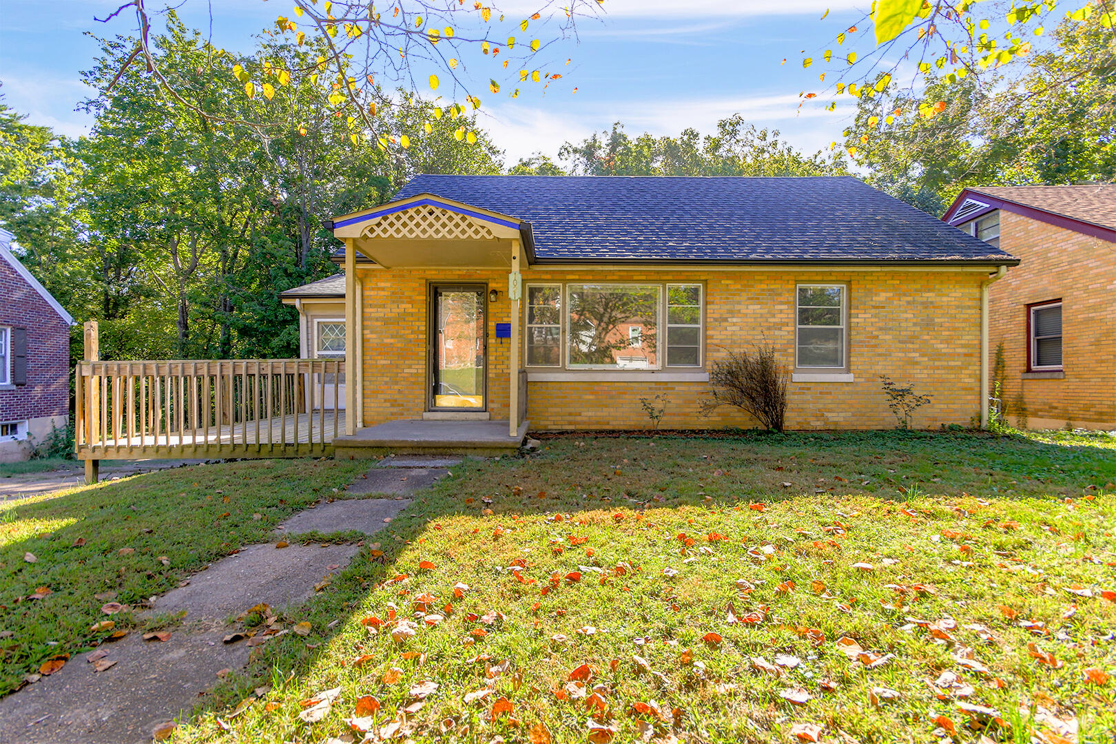 Hawthorne Pkwy, Jefferson City, MO 65109