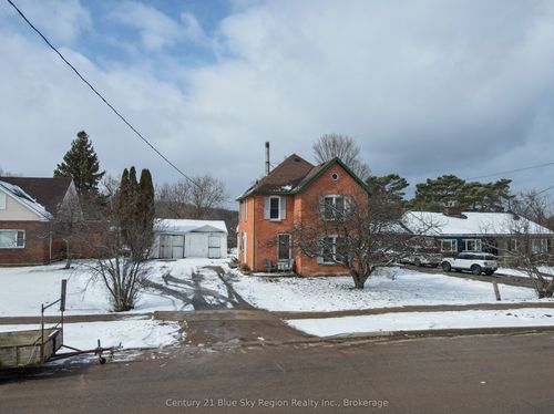 211 Edward St S, Powassan, ON, P0H1Z0 | Card Image