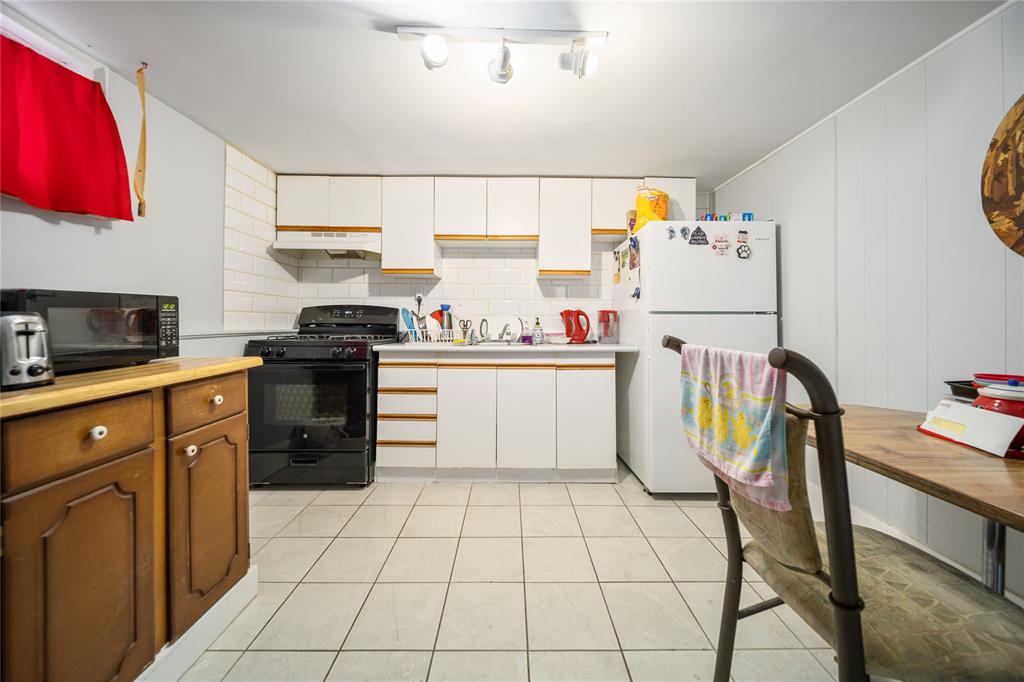 Residential Income in Sarnia 5