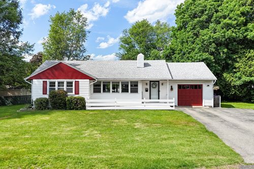 62 Clayton Road, Holyoke, MA, 01040 | Card Image