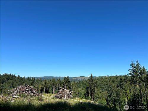 125 Talkeetna Hts Rd, Longview, WA, 98632-5850 | Card Image