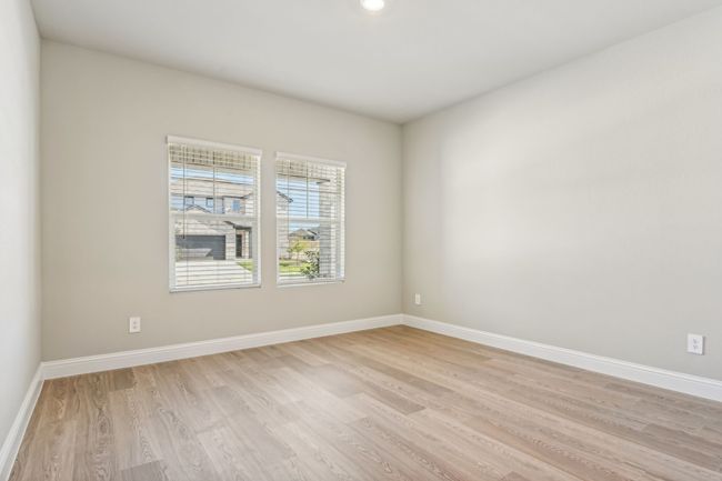 Photo is not of the actual home, but is an inspirational photo of builder’s model home and may depict options, furnishings, and/or decorator features that are not included. | Image 14