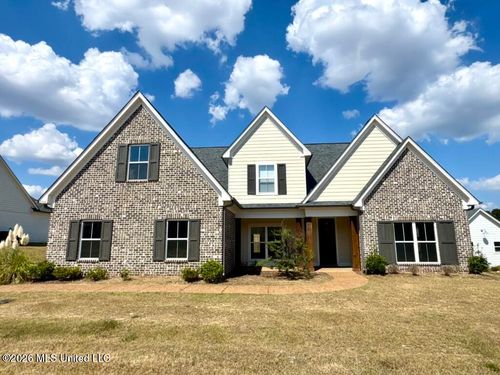 2484 Saint Ives Ln, Hernando, MS, 38632-5608 | Card Image