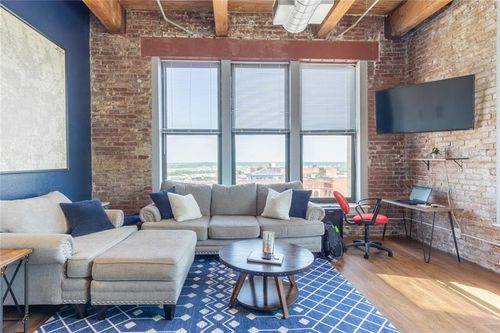 apt-516-308 W 8th St, Kansas City, MO, 64105-1549 | Card Image