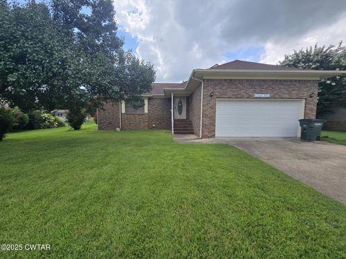 2105 Valley Dr, Union City, TN, 38261-6011 | Card Image