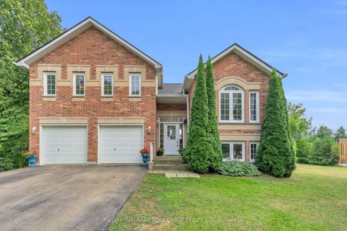 36 Ball Ave E, Beaverton, ON, L0K1A0 | Card Image