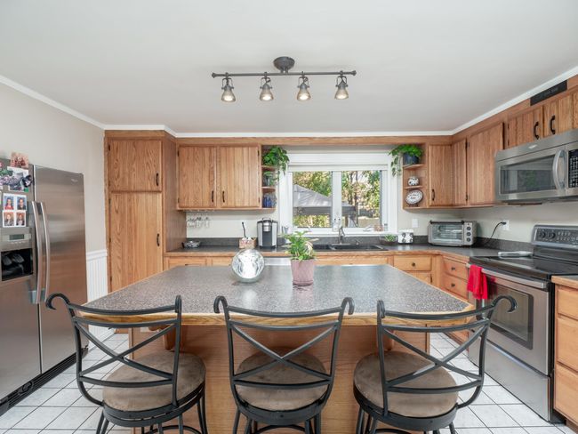 2 E Dunstable Rd, House other with 3 bedrooms, 2 bathrooms and null parking in Nashua NH | Image 8