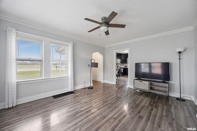 1900 Airport Rd, House other with 4 bedrooms, 2 bathrooms and null parking in Peoria IL | Image 9